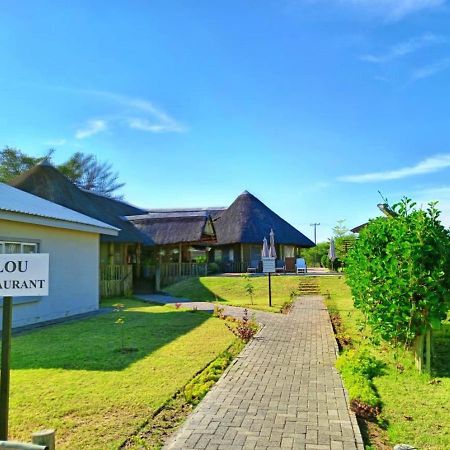 Tlou Safari Lodge Касане Экстерьер фото