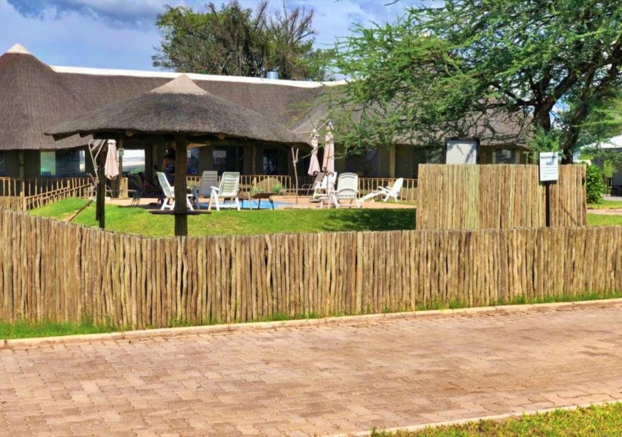Tlou Safari Lodge Касане Экстерьер фото
