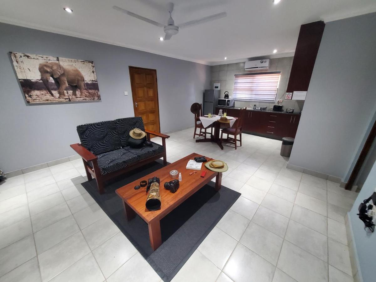 Tlou Safari Lodge Касане Экстерьер фото