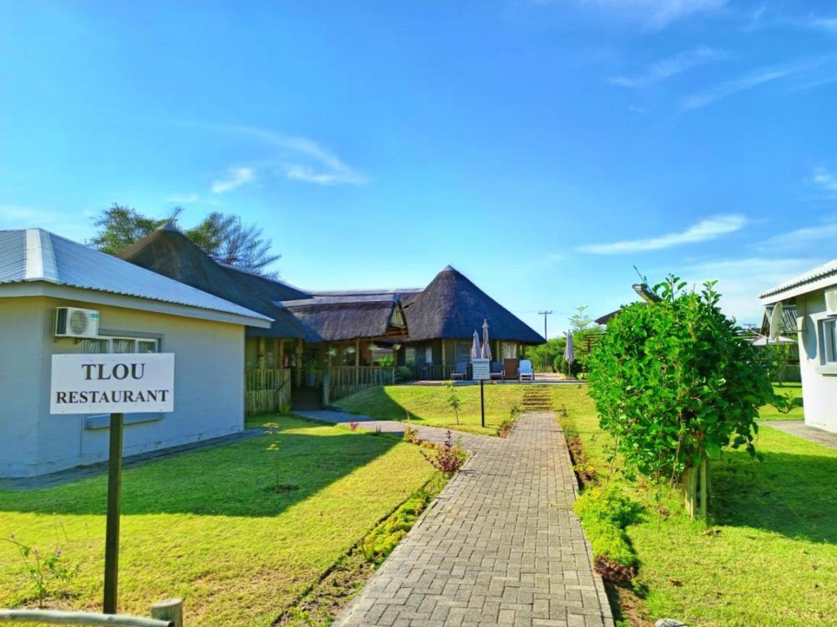 Tlou Safari Lodge Касане Экстерьер фото